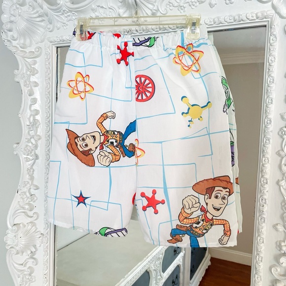 New York Couture * One of a Kind* VINTAGE Reworked Toy Story Pocket Shorts - Picture 7 of 12